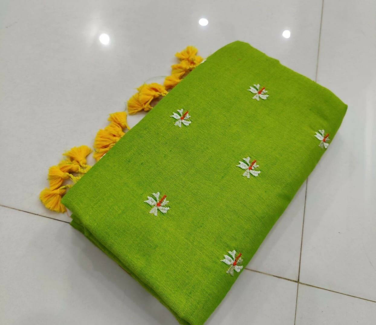 Parrot Green