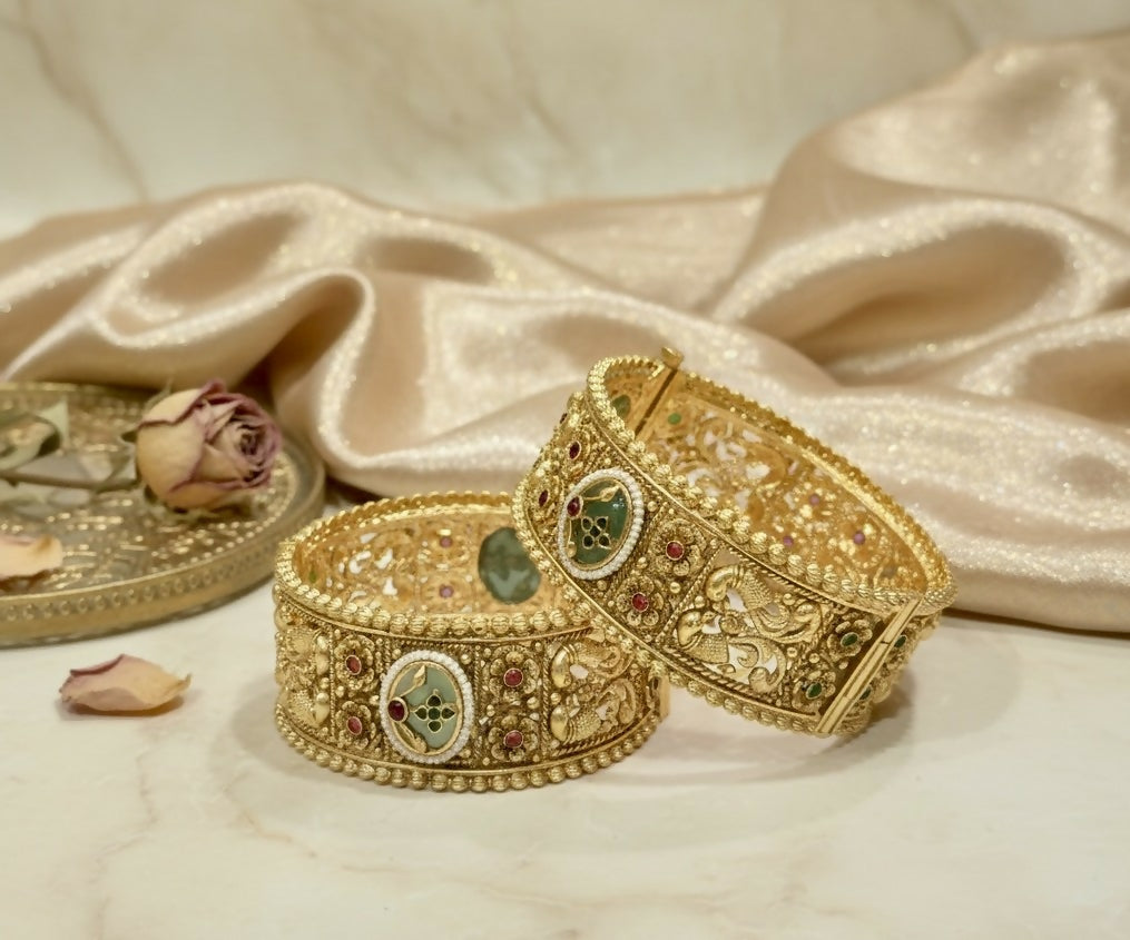 Antique Meenakari Kada