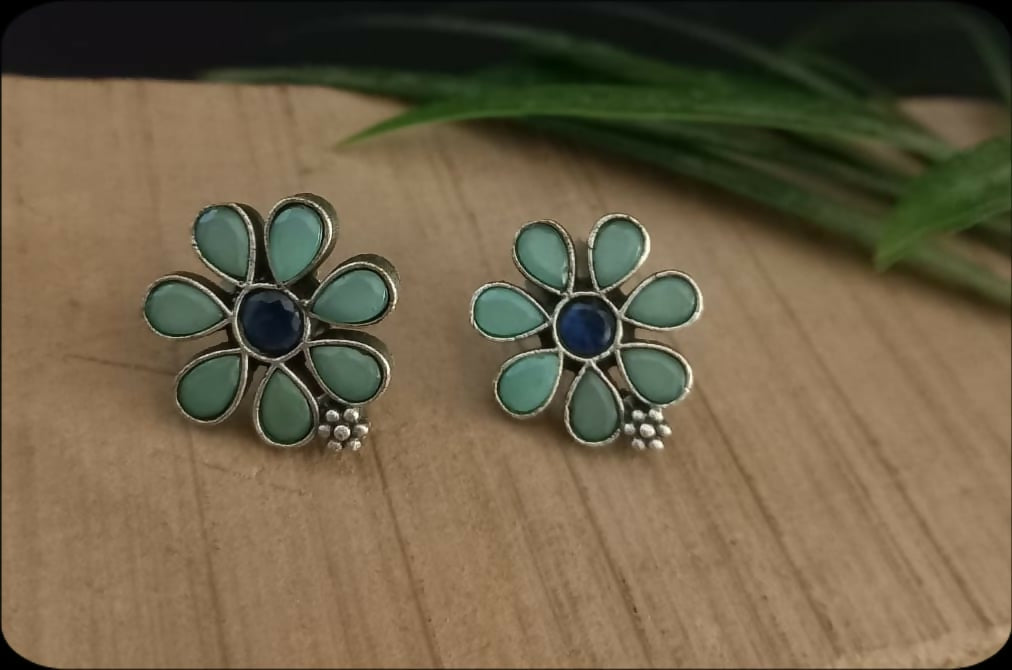 Elegant Floral Stud Earrings