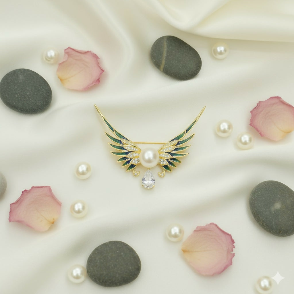 Noor-E-Pankh Designer Pin