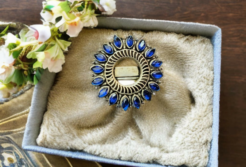 Sunburst Stone Finger Ring