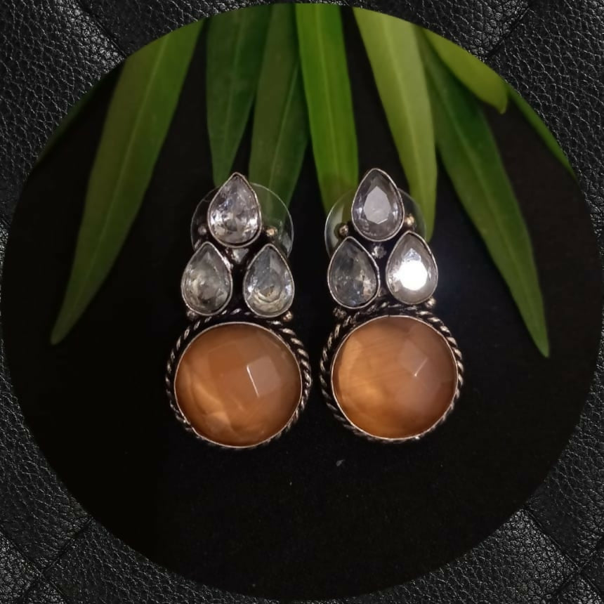 Elegant Teardrop Drop Earrings