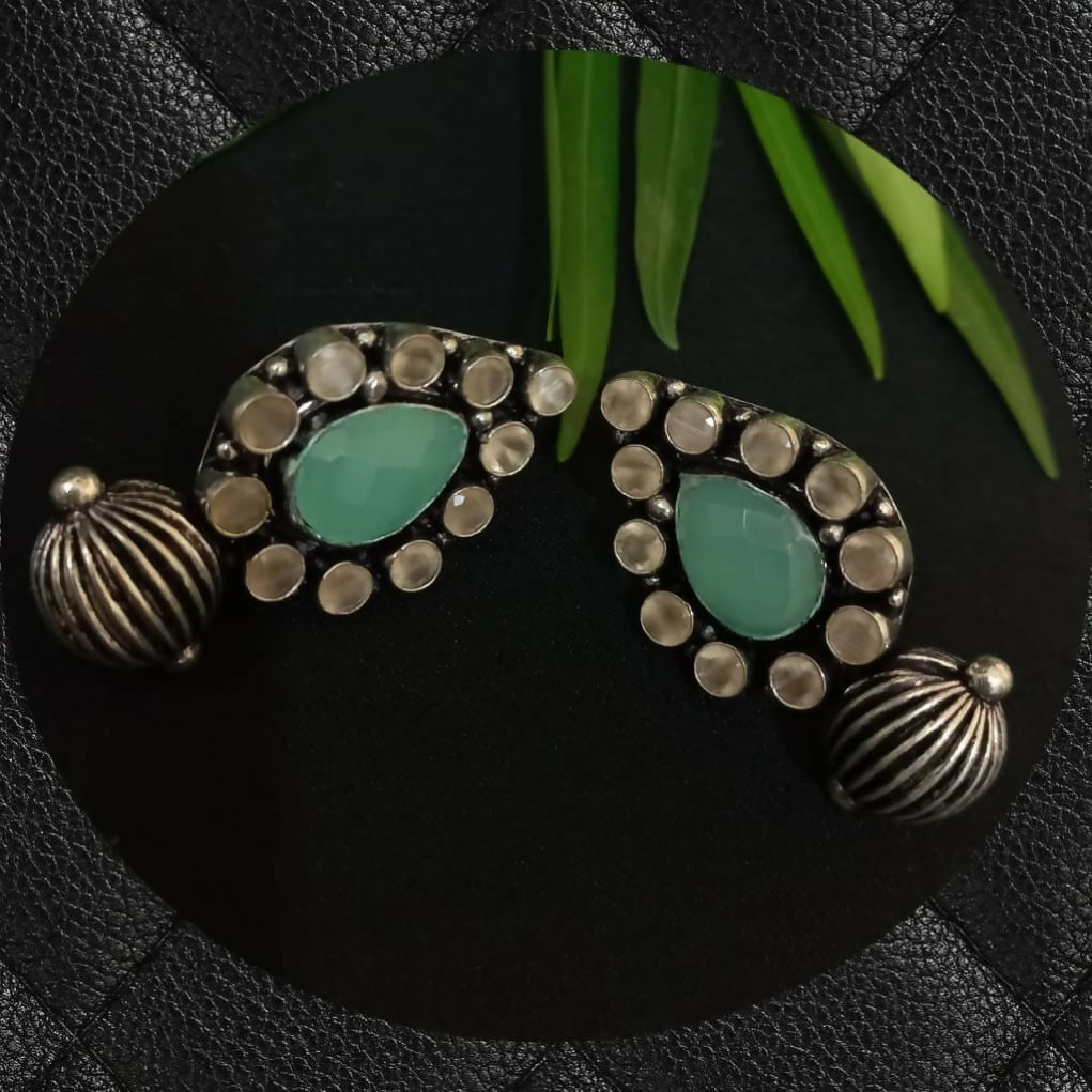 Stone Hanging Studs Earrings