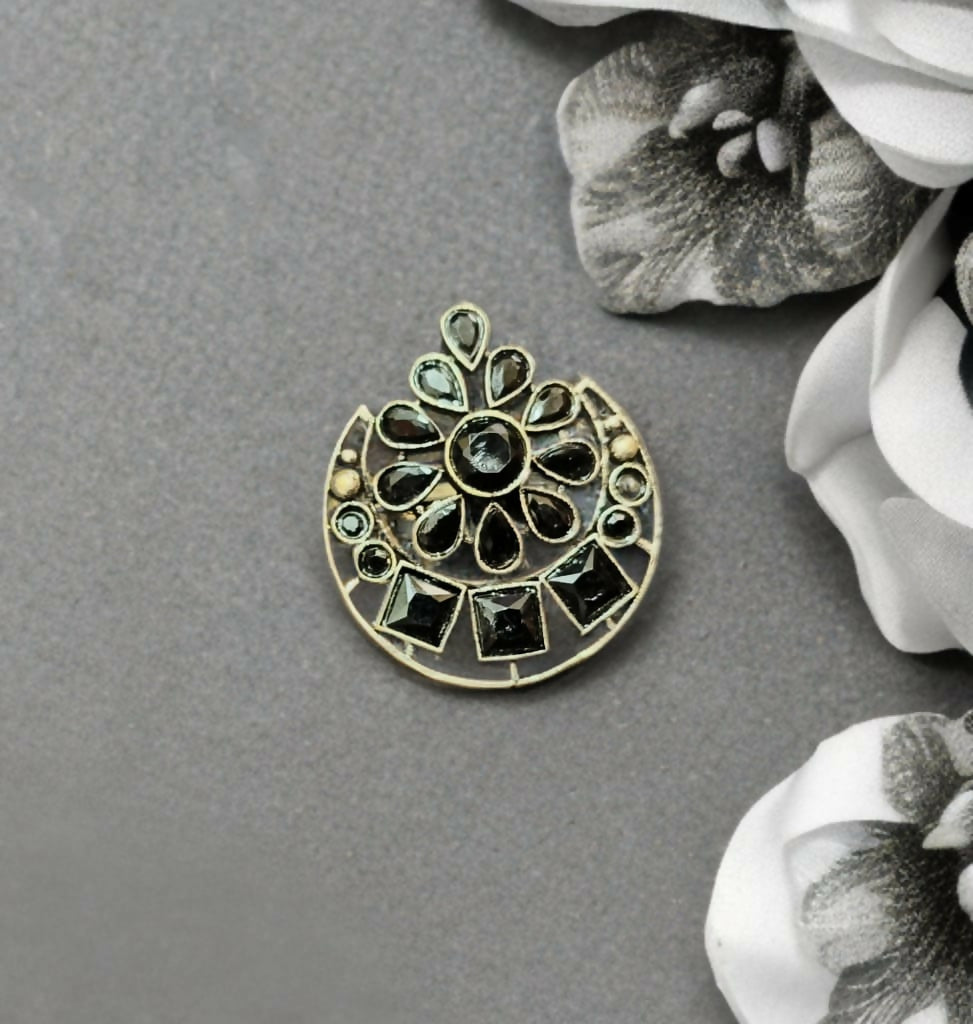 Bloomstone Floral Finger Ring